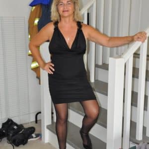 Je déjeune en terrasse Sylvaine - rencontre-MILF-Angers