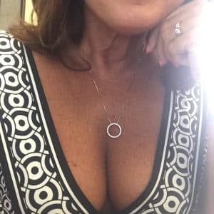 cette chaleur me rend dingue et j’ai personne pour me calmer Florence - rencontre-Cougar-Marseille