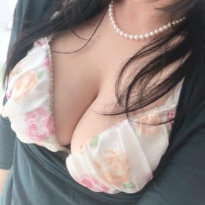 Sortez du cadre et vivons ça nu Amélie - rencontre-Naturiste-Nancy